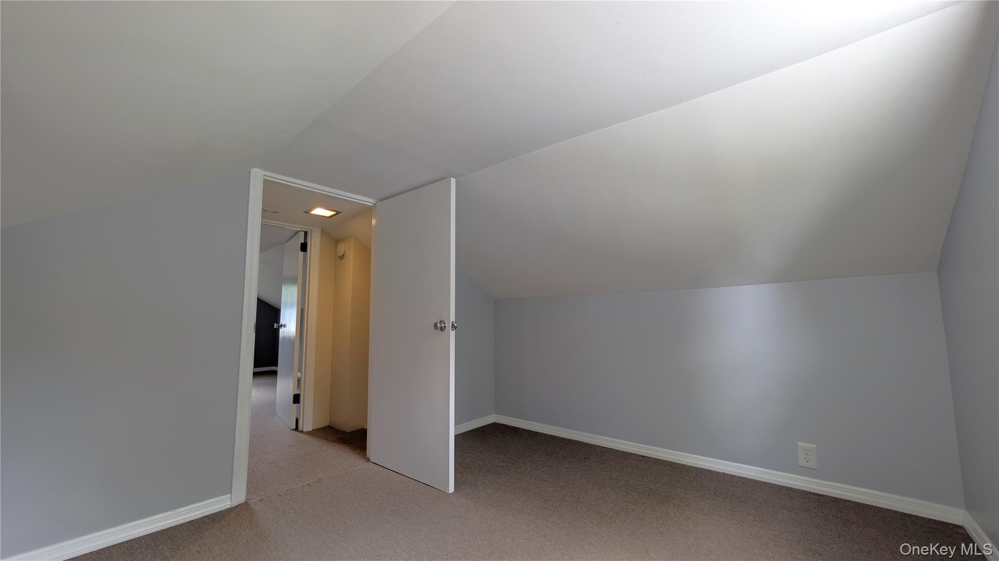 26 Roslyn Road Carmel, NY 10512 - Photo 31 of 42
