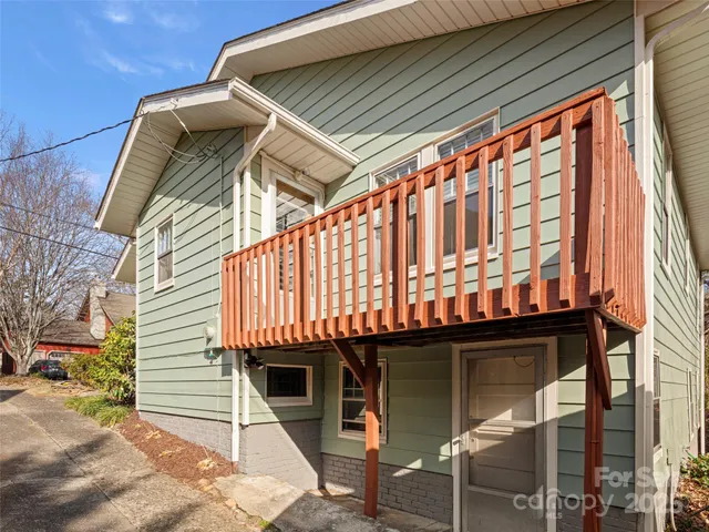 $550,000 | 6 Buckingham Court, Asheville, NC 28803