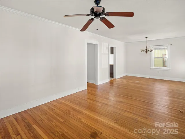 $550,000 | 6 Buckingham Court, Asheville, NC 28803