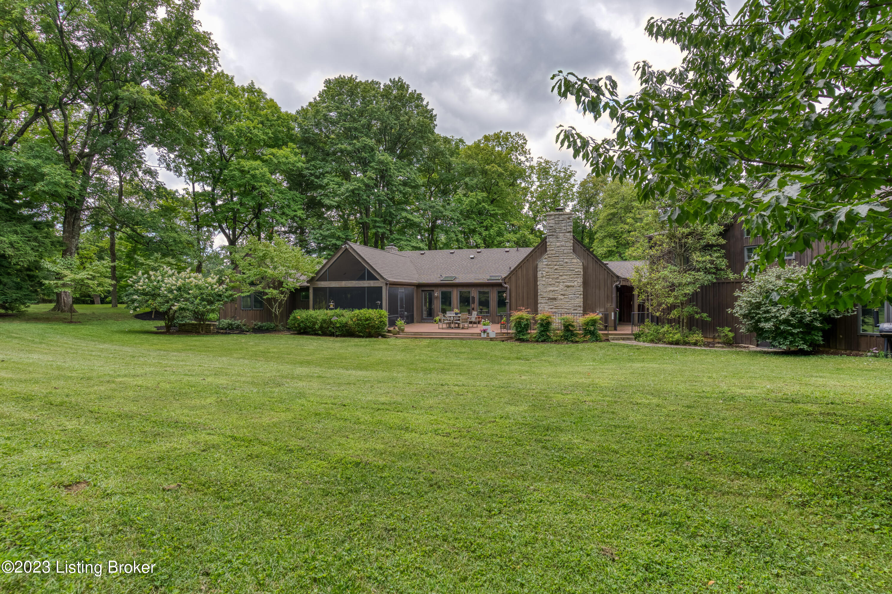 1603 Glenbrook Road Anchorage, KY 40223 - Photo 64 of 71 086 - 20230810-09023
