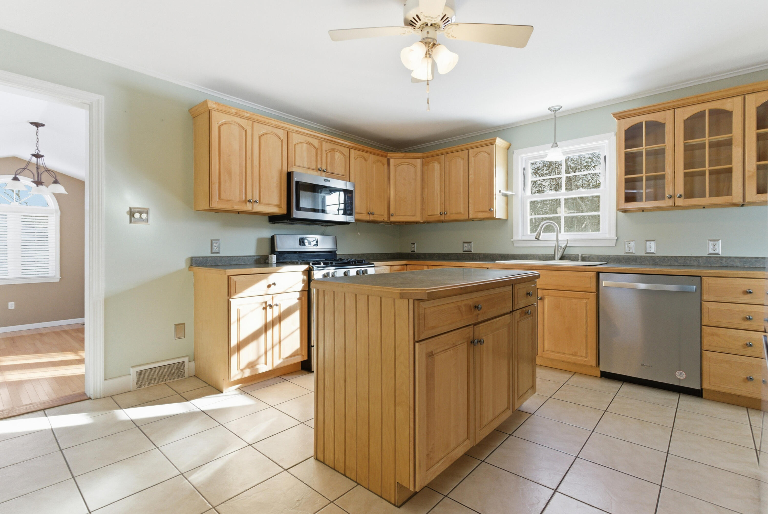 18 Nimitz Street Lewiston, ME 04240 - Photo 16 of 60 46-18 Nimitz St_Lewiston_ME-59