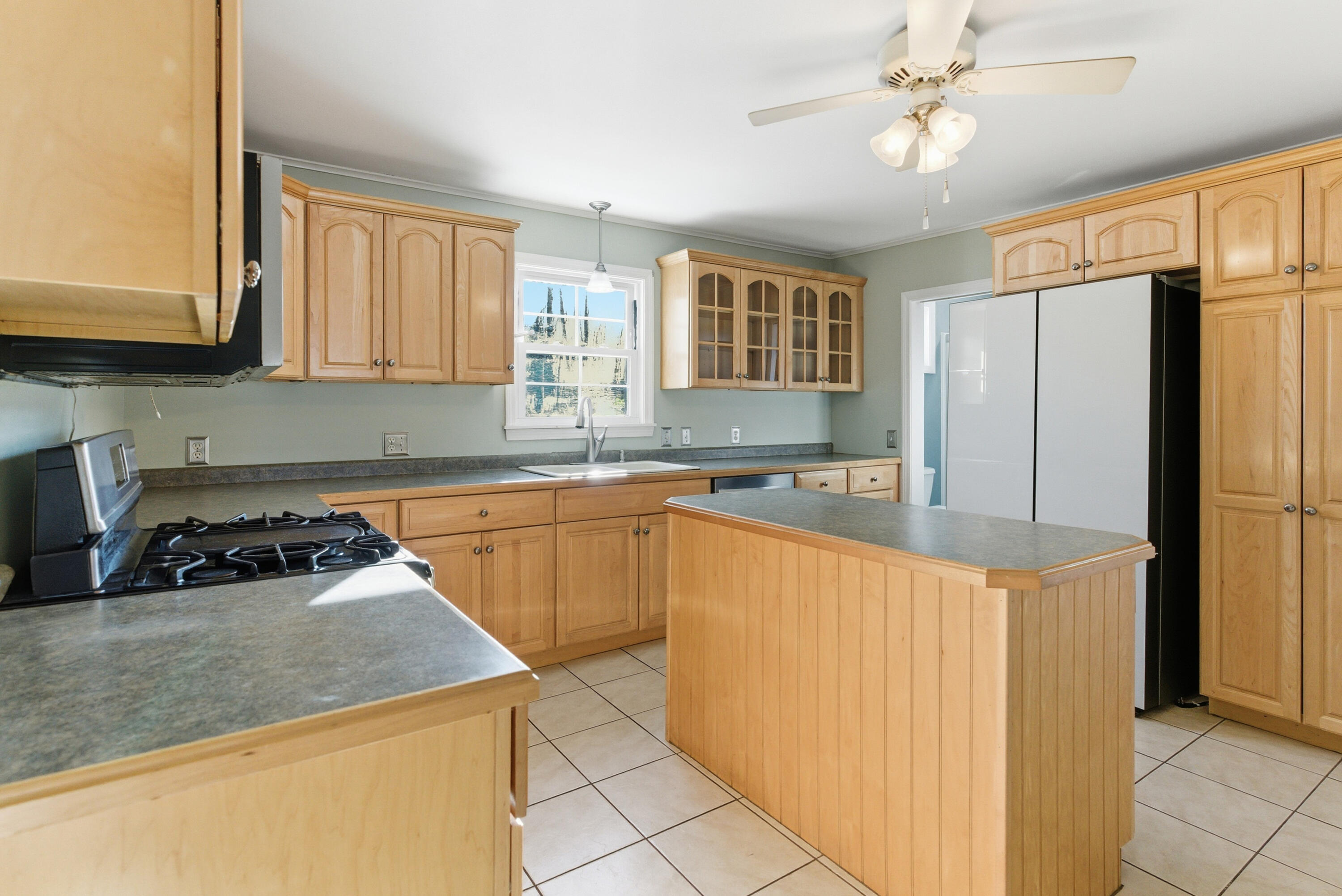 18 Nimitz Street Lewiston, ME 04240 - Photo 17 of 60 44-18 Nimitz St_Lewiston_ME-61