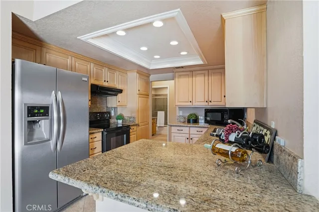 $1,100,000 | 22443 Whirlaway Court, Canyon Lake, CA 92587