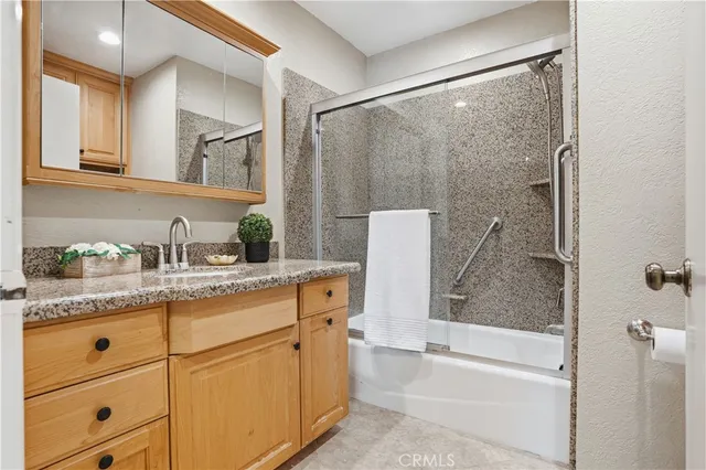 $1,100,000 | 22443 Whirlaway Court, Canyon Lake, CA 92587