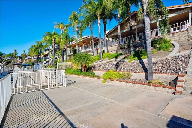 $1,100,000 | 22443 Whirlaway Court, Canyon Lake, CA 92587