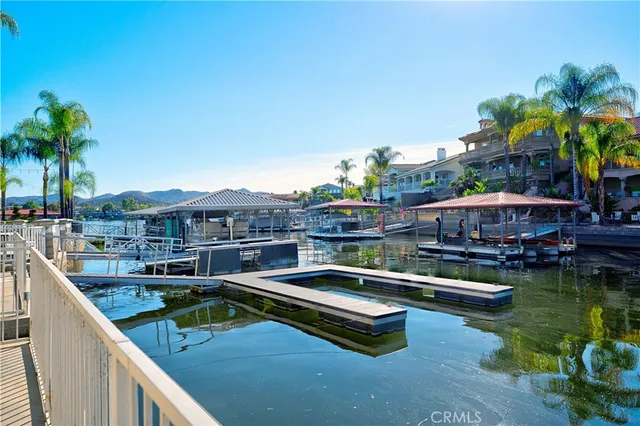 $1,100,000 | 22443 Whirlaway Court, Canyon Lake, CA 92587
