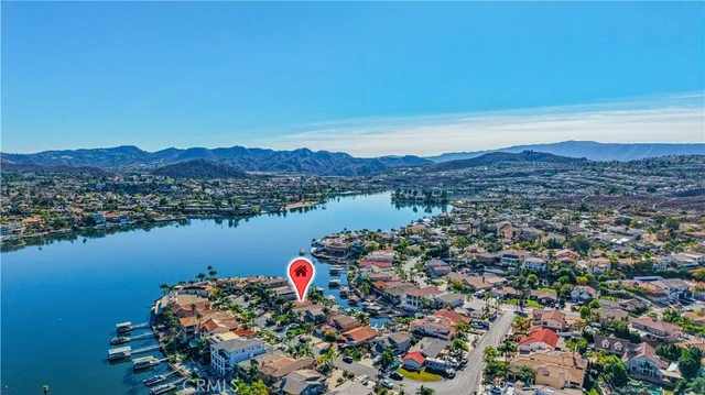 $1,100,000 | 22443 Whirlaway Court, Canyon Lake, CA 92587