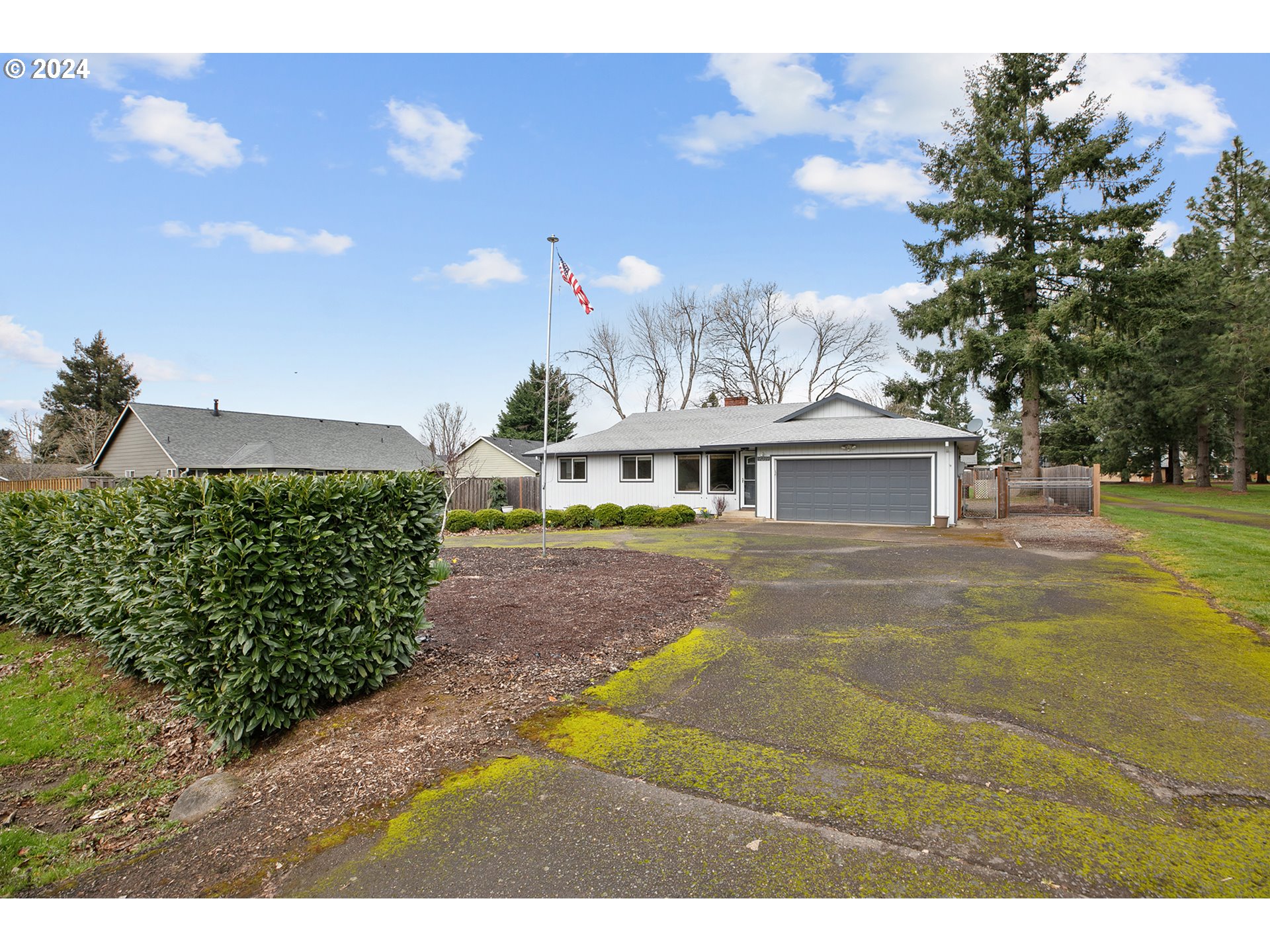 19089 South Central Point Road Oregon City, OR 97045 - Photo 2 of 31 Gallery Image 2