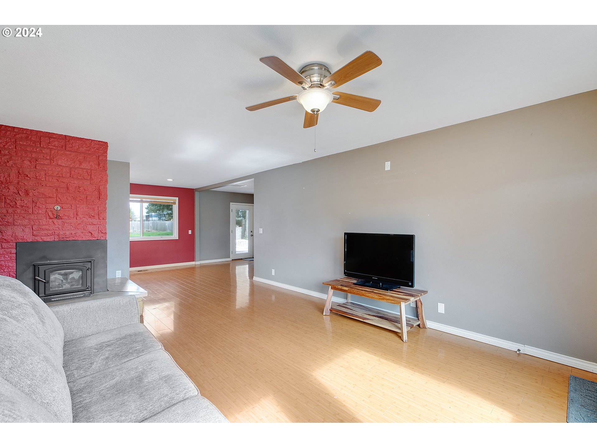 19089 South Central Point Road Oregon City, OR 97045 - Photo 6 of 31 Gallery Image 6