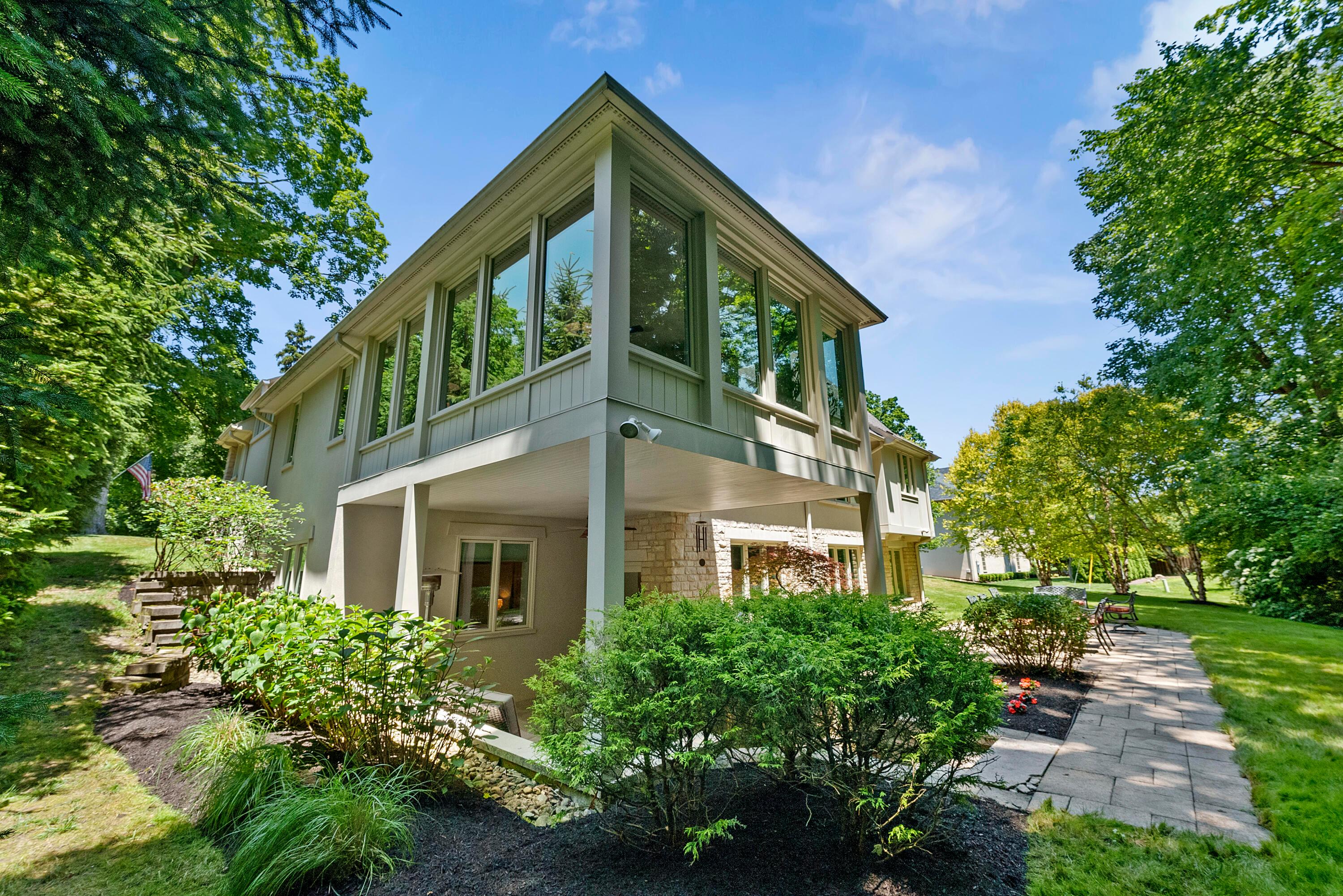2737 Edington Road Columbus, OH 43221 - Photo 47 of 59 Exterior