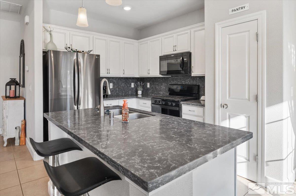 1835 Dark Horse Road, Unit A Reno, NV 89521 - Photo 2 of 38 Photo 2
