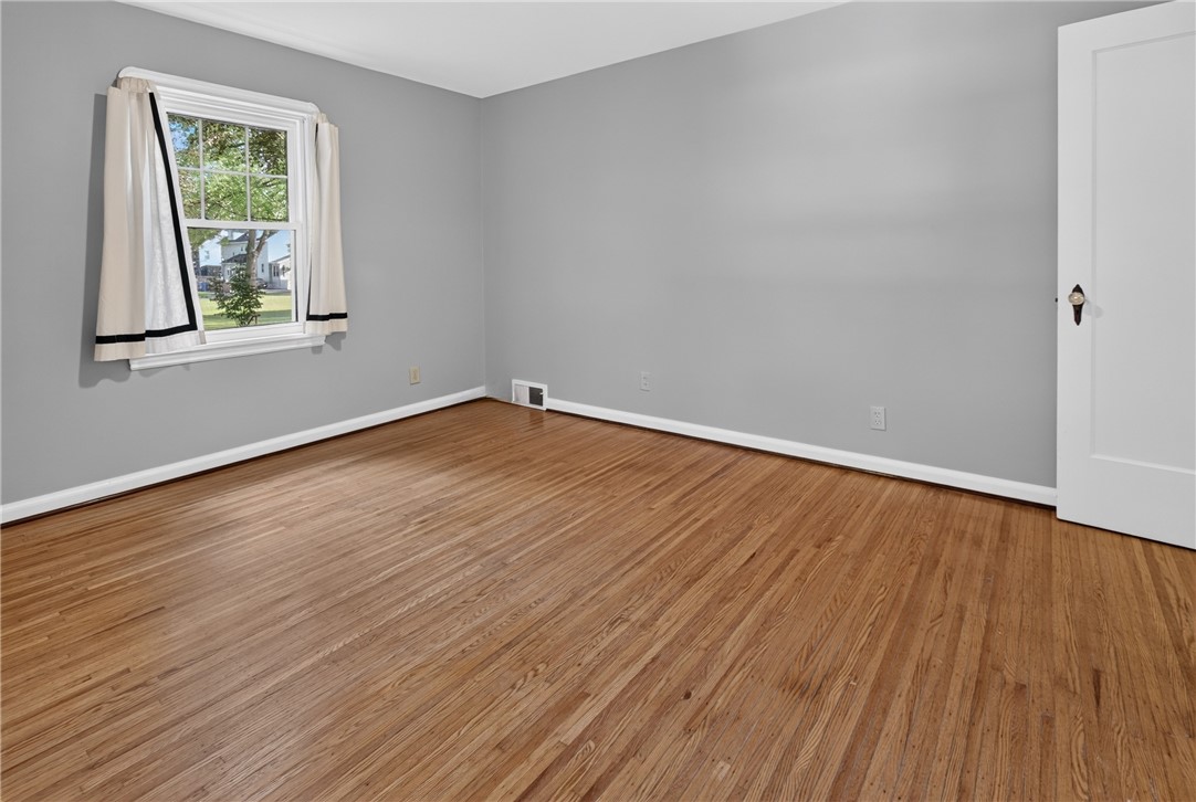 373 Aberdeen Street Rochester, NY 14619 - Photo 20 of 39 Gallery Image 20