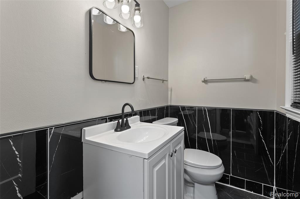 8604 Meyers Road Detroit, MI 48228 - Photo 34 of 39