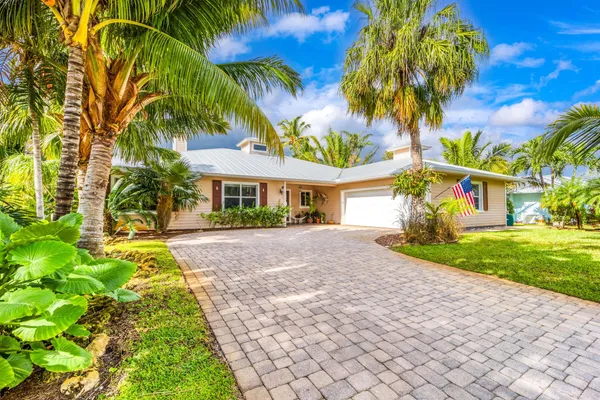 $2,875,000 | 2672 Northwest S Shore Road, Stuart, FL 34994