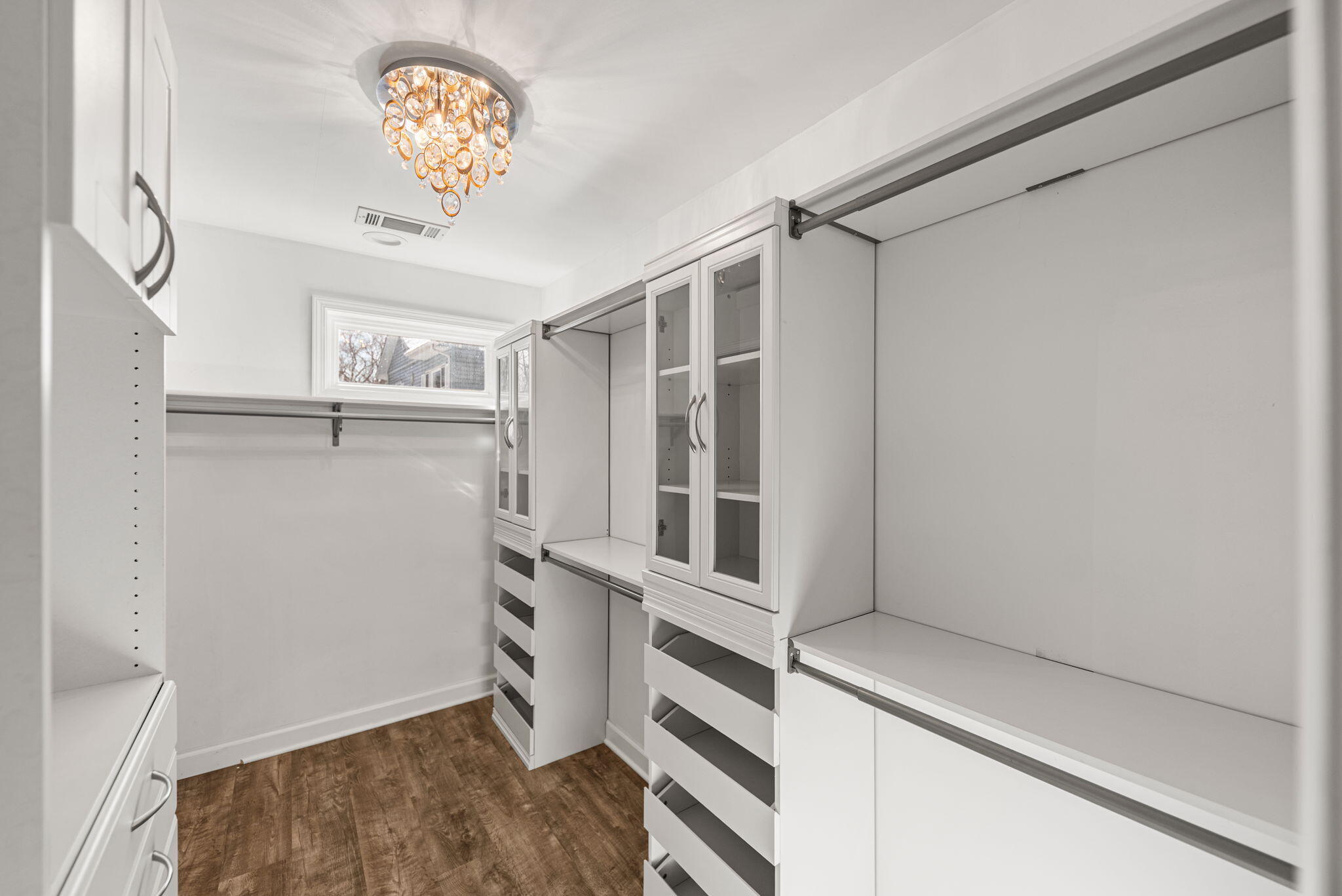 832 North Vanderburg Street Gary, IN 46403 - Photo 21 of 44 2048x1367