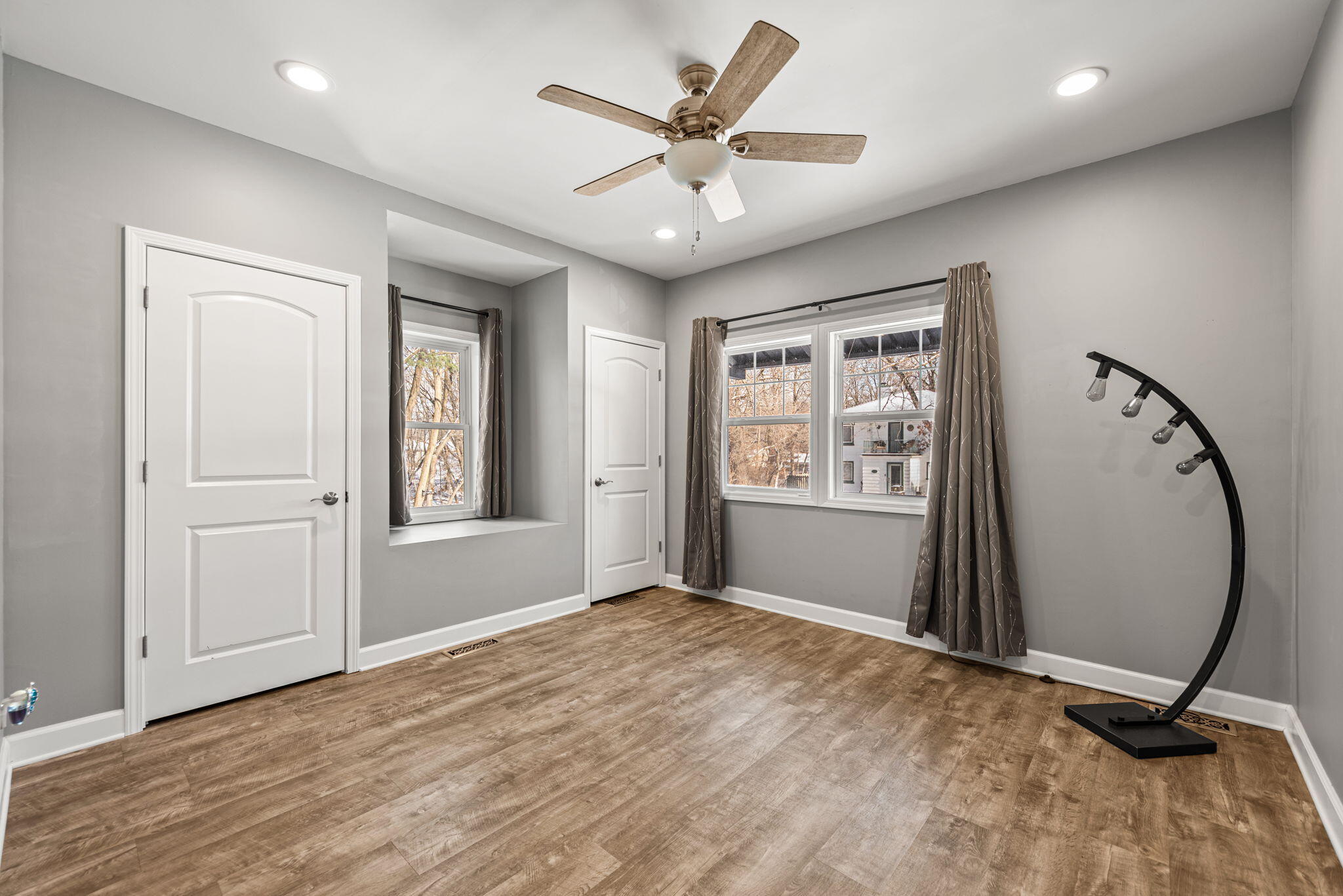 832 North Vanderburg Street Gary, IN 46403 - Photo 24 of 44 2048x1367