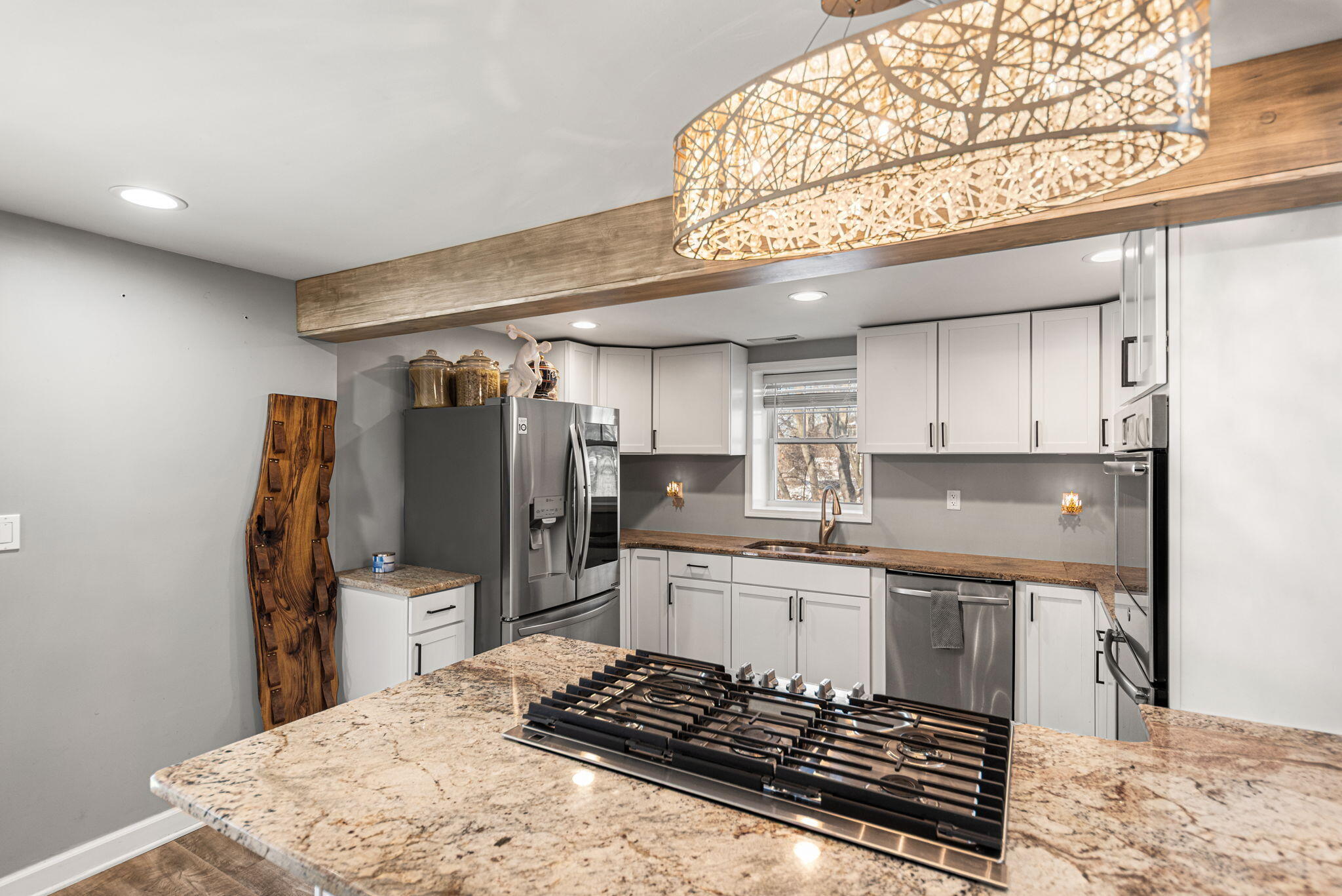 832 North Vanderburg Street Gary, IN 46403 - Photo 9 of 44 2048x1367