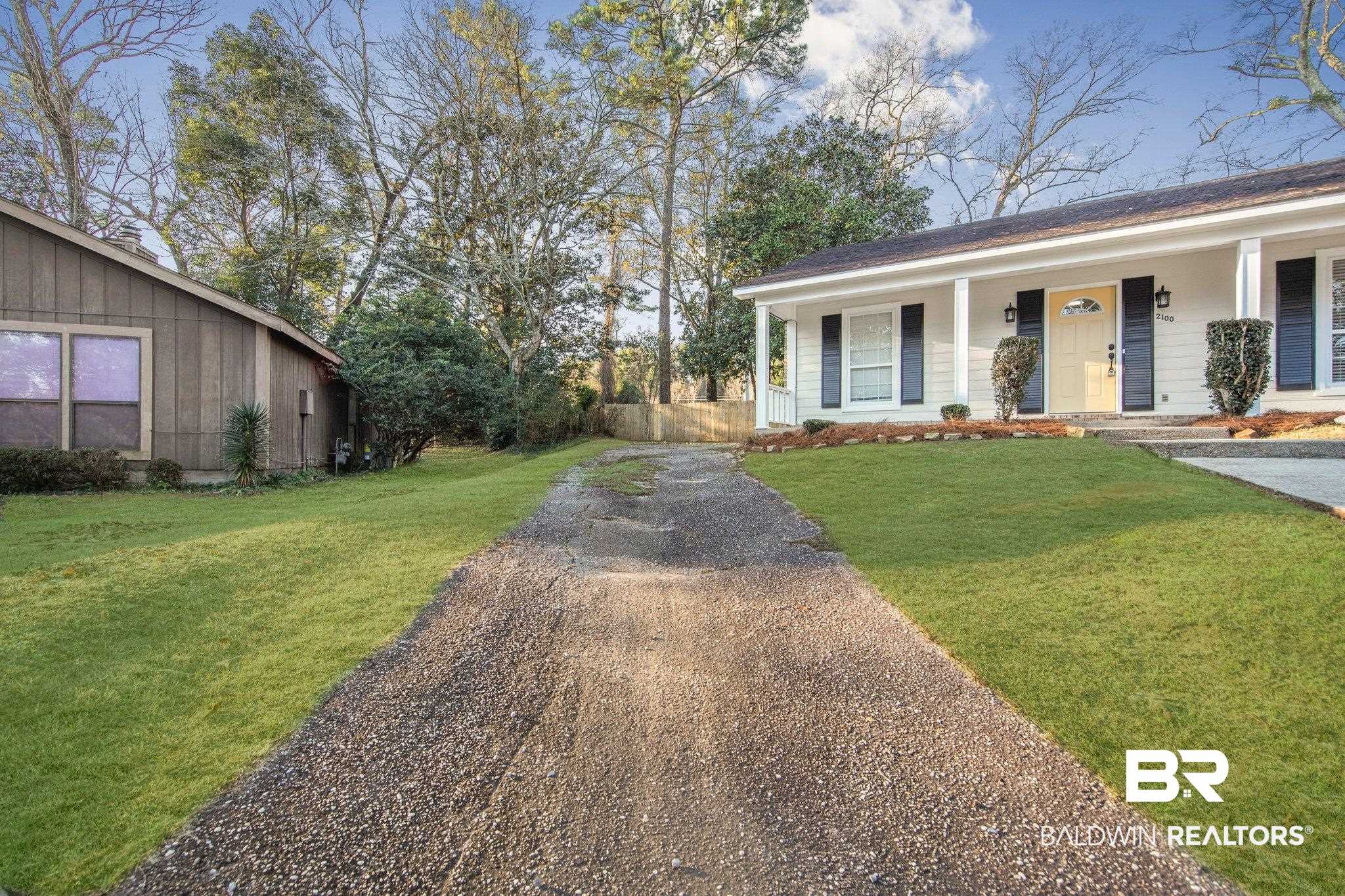 2100 Luckner Court Mobile, AL 36618 - Photo 5 of 49