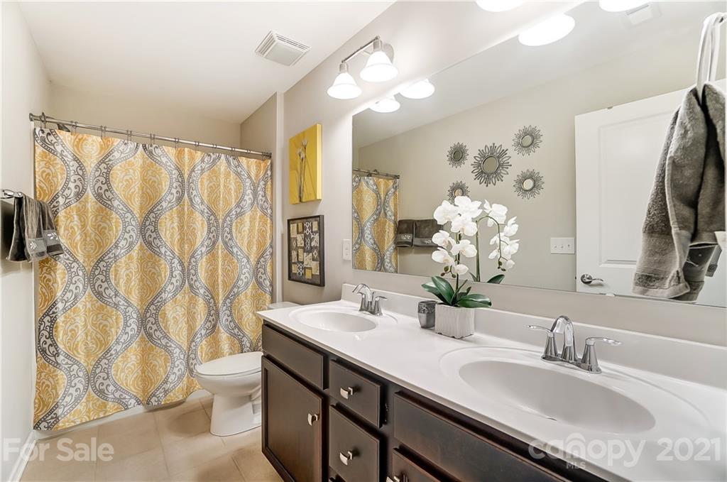 2024 Fuschia Court Fort Mill, SC 29708 - Photo 38 of 45