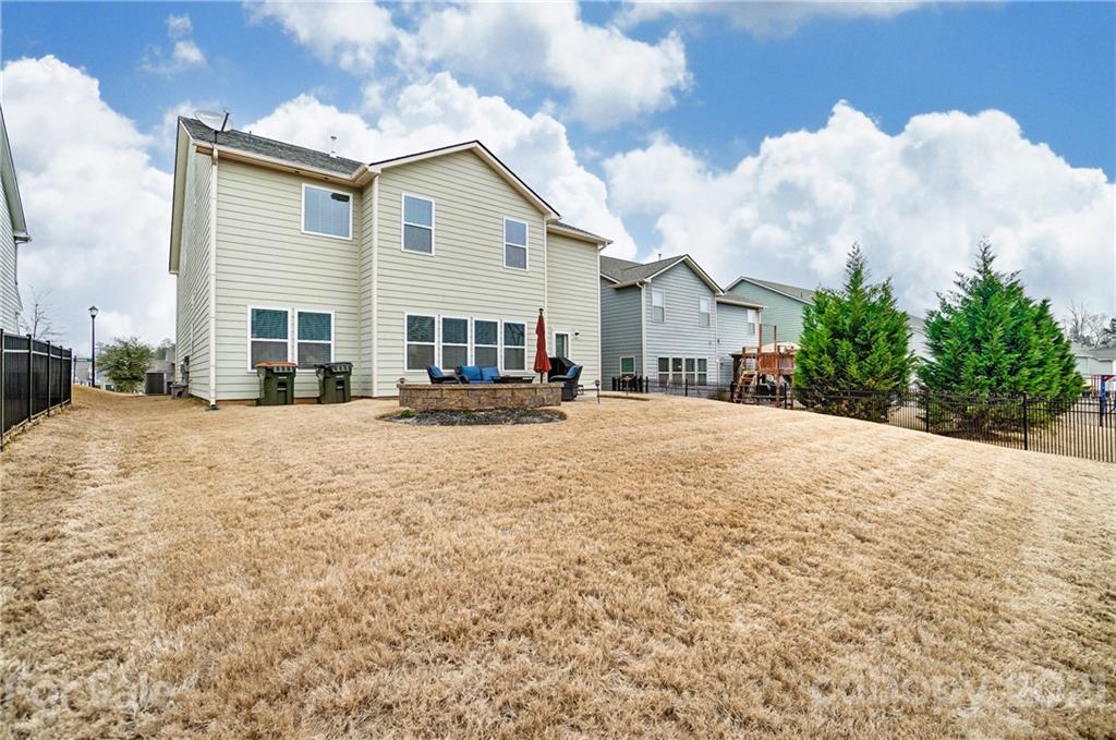 2024 Fuschia Court Fort Mill, SC 29708 - Photo 42 of 45
