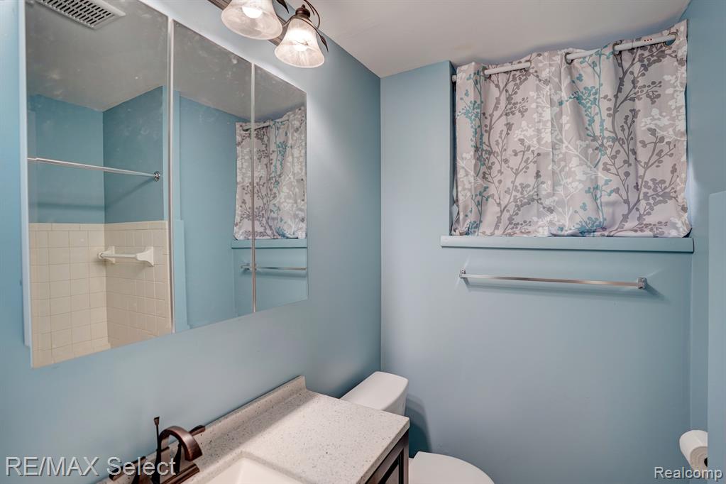 2811 Tiptree Path Flint, MI 48506 - Photo 19 of 29