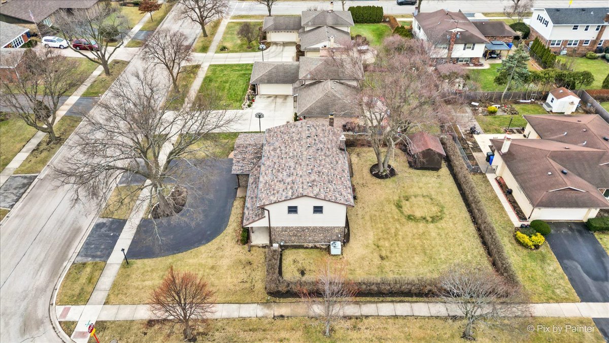 1100 South Church Road Mount Prospect, IL 60056 - Photo 44 of 50 an aerial view of a swimming pool