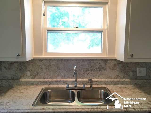 1114 West Temperance Road Temperance, MI 48182 - Photo 13 of 27 Kitchen View 4
