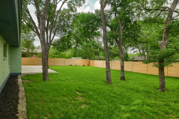 $699,000 | 5509 Salem Hill Drive, Austin, TX 78745
