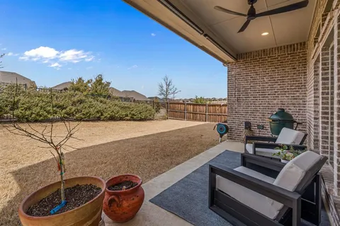 $579,000 | 10524 Oates Branch Lane, Fort Worth, TX 76126