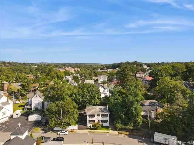 a picture of a cabinet
