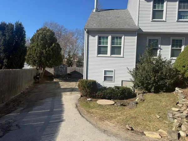 $1,500 | 13 Simone Street, Unit 2, Worcester, MA 01604