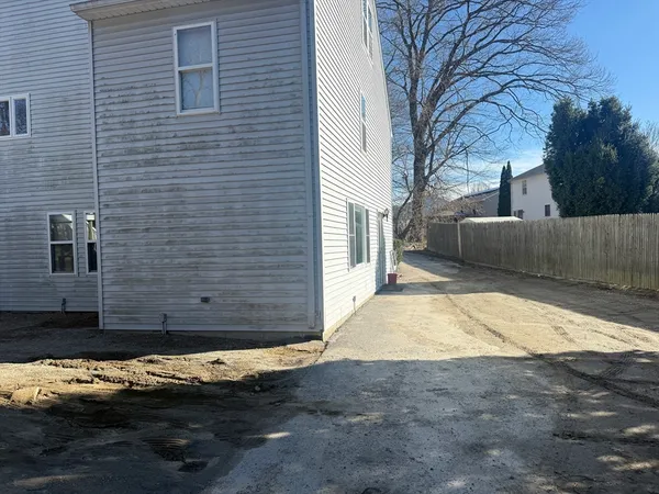 $1,500 | 13 Simone Street, Unit 2, Worcester, MA 01604