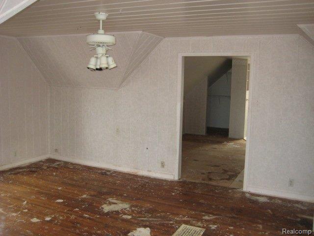 317 Elizabeth Lake Road Pontiac, MI 48341 - Photo 22 of 25 317 ELIZABETH LK RD PONTIAC (50)