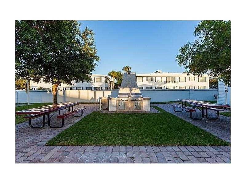 2151 Northeast 68th Street, Unit 226 Fort Lauderdale, FL 33308 - Photo 38 of 49