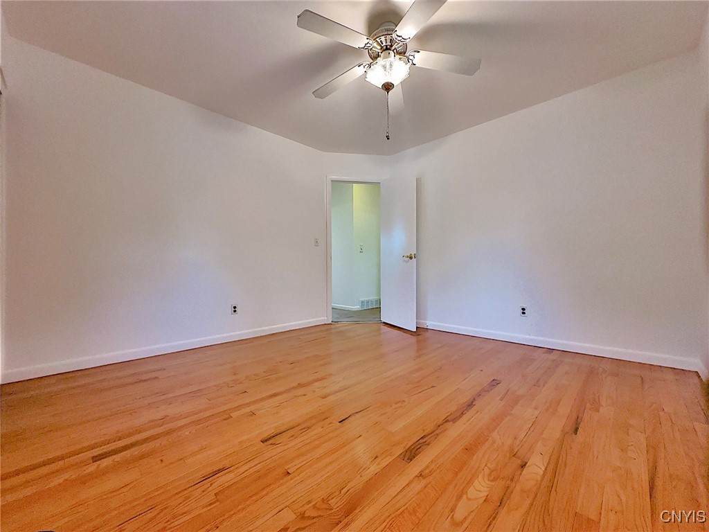 135 Glen Road Rome, NY 13440 - Photo 11 of 34 Bedroom #1 - 1st floor