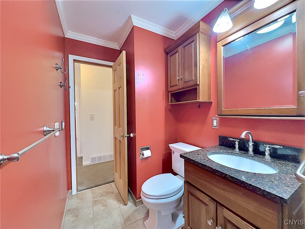 135 Glen Road Rome, NY 13440 - Photo 10 of 34 Bathroom - 1st floor