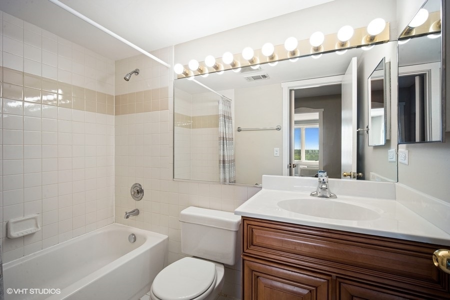 1 Renaissance Place, Unit 1006 Palatine, IL 60067 - Photo 14 of 18