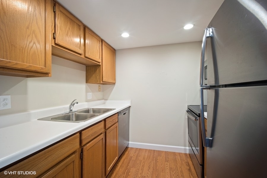 1 Renaissance Place, Unit 1006 Palatine, IL 60067 - Photo 6 of 18