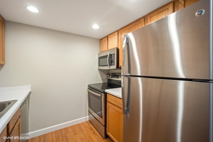 1 Renaissance Place, Unit 1006 Palatine, IL 60067 - Photo 7 of 18