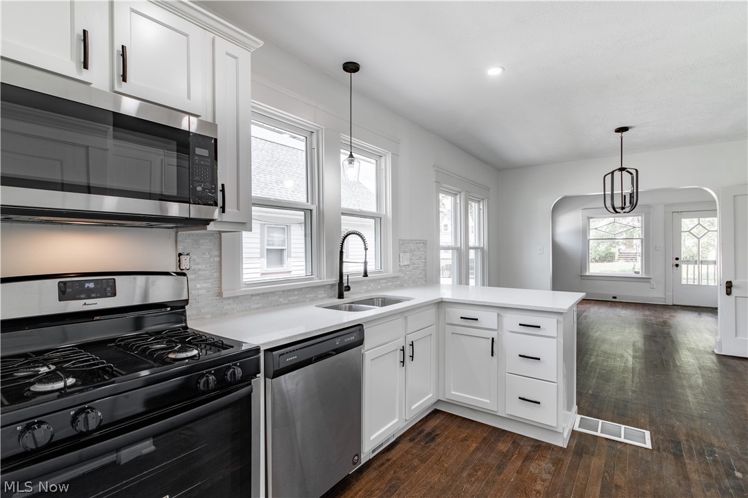 954 Whitby Road Cleveland Heights, OH 44112 - Photo 14 of 31