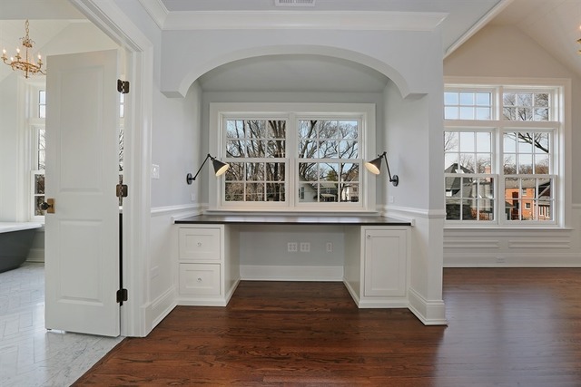 116 South Adams Street Hinsdale, IL 60521 - Photo 12 of 25 a view of wooden floor and a window