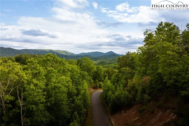 $375,000 | 52 Coral Bells Trail, Ferguson, NC 28624