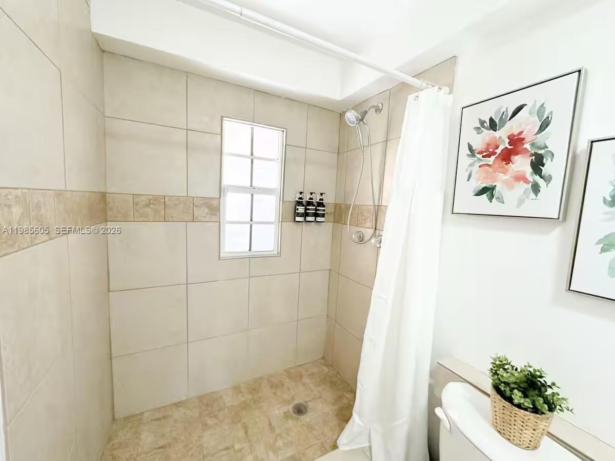 412 Northwest 95th Street Miami, FL 33150 - Photo 16 of 23