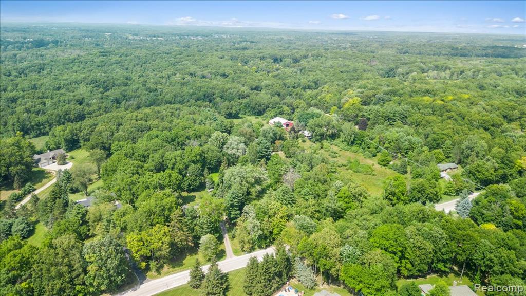 11071 Newman Road Brighton, MI 48114 - Photo 13 of 20