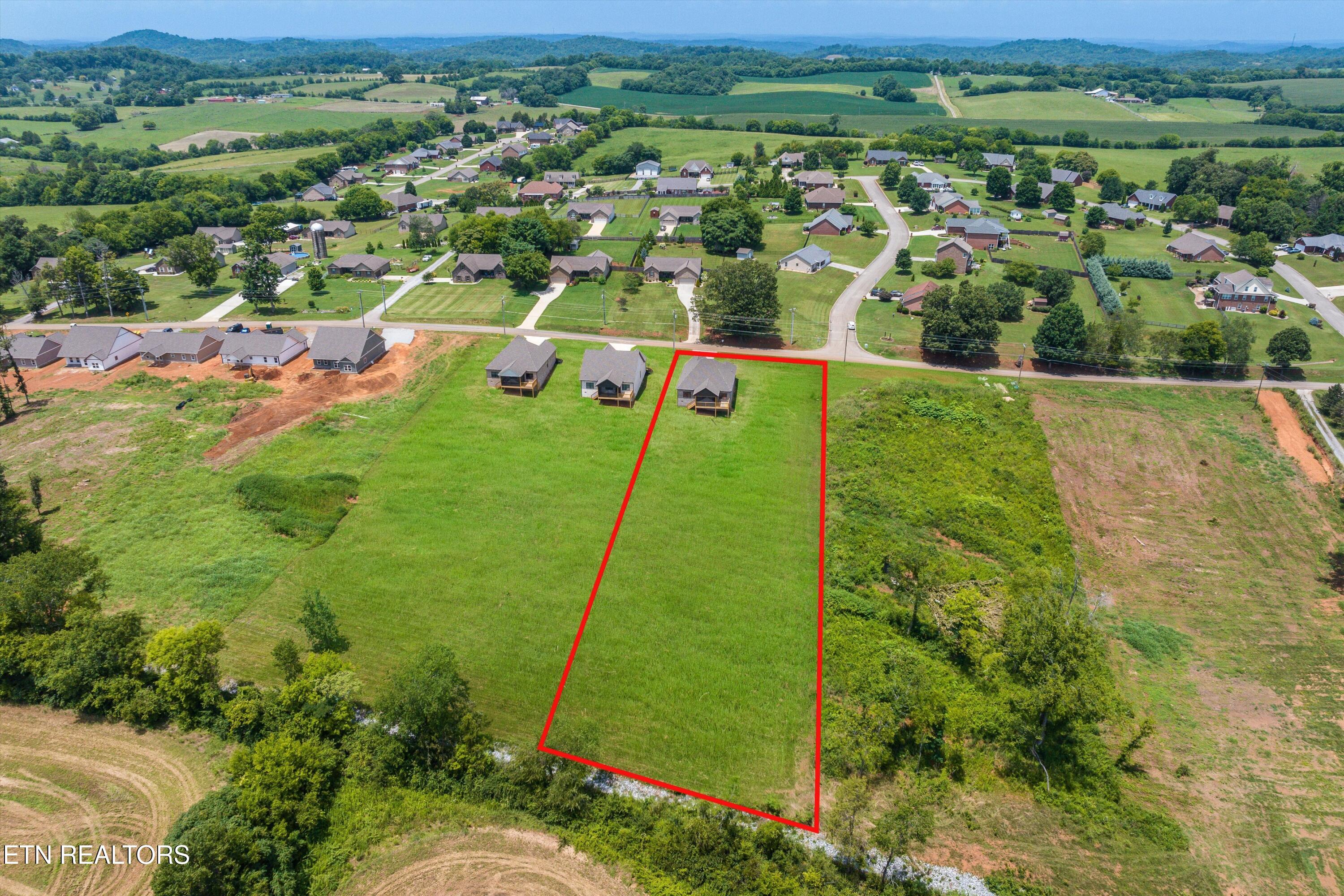 5109 Gregory Road Greenback, TN 37742 - Photo 4 of 37 11-5109GregoryRd_EXT-11
