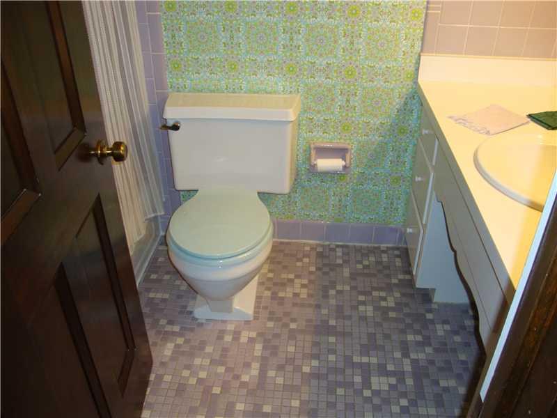 6616 Hythe Road Indianapolis, IN 46220 - Photo 11 of 21 Gallery Image 11