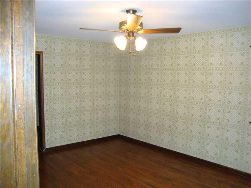 6616 Hythe Road Indianapolis, IN 46220 - Photo 12 of 21 Gallery Image 12