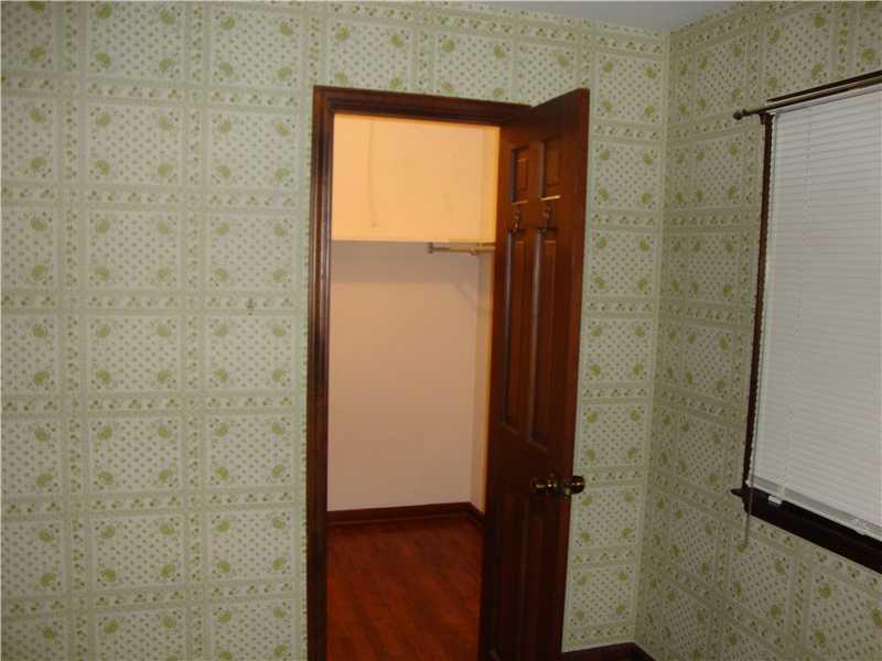 6616 Hythe Road Indianapolis, IN 46220 - Photo 14 of 21 Gallery Image 14