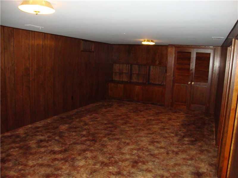 6616 Hythe Road Indianapolis, IN 46220 - Photo 16 of 21 Gallery Image 16