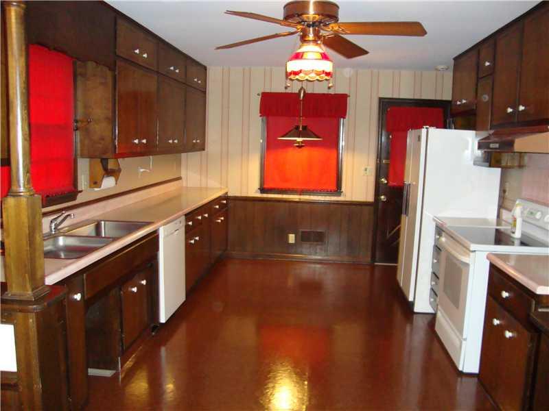 6616 Hythe Road Indianapolis, IN 46220 - Photo 4 of 21 Gallery Image 4
